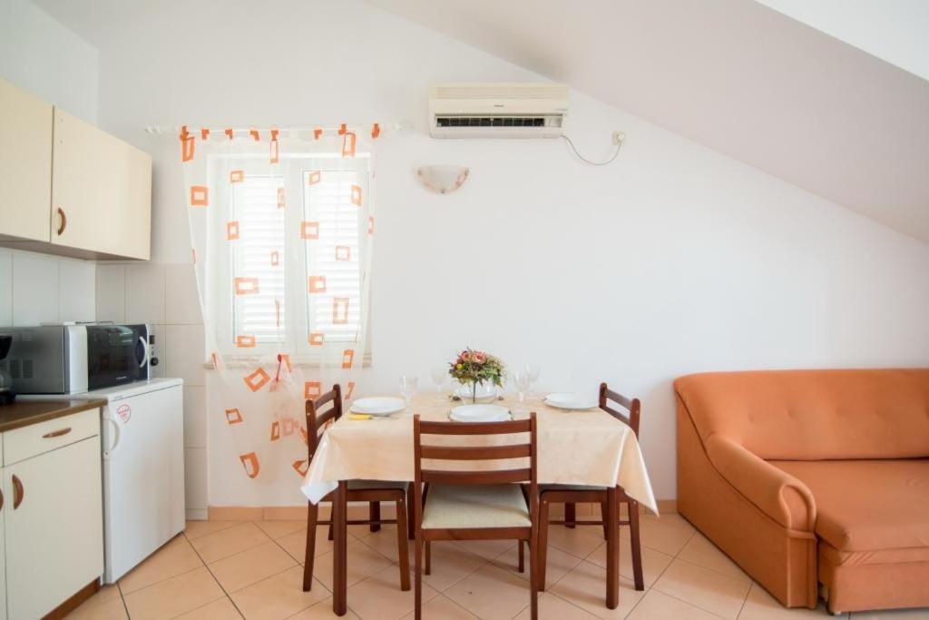 Apartments Batinic Supetar Zewnętrze zdjęcie