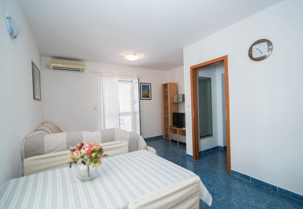 Apartments Batinic Supetar Zewnętrze zdjęcie