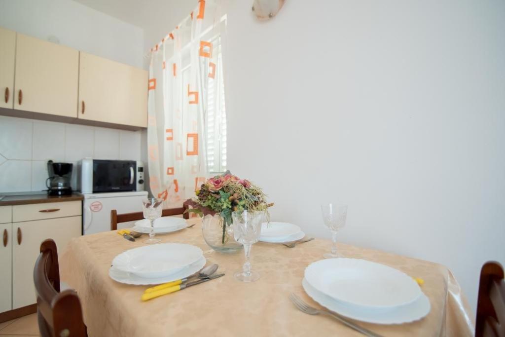 Apartments Batinic Supetar Zewnętrze zdjęcie