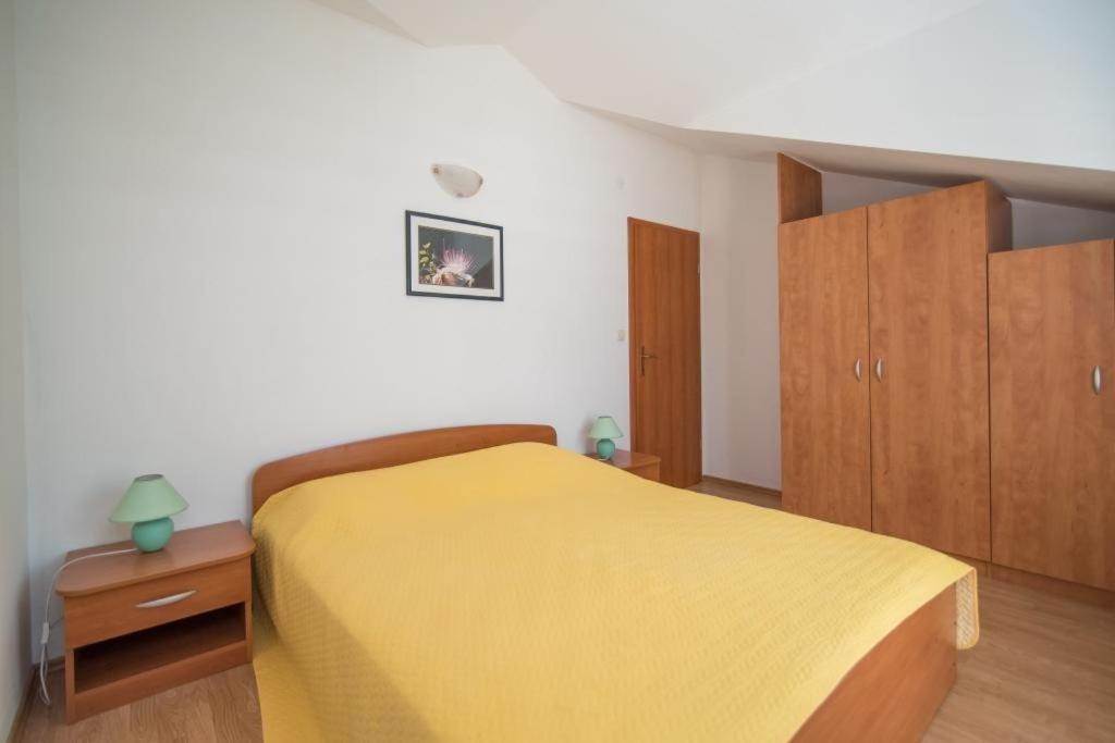 Apartments Batinic Supetar Zewnętrze zdjęcie